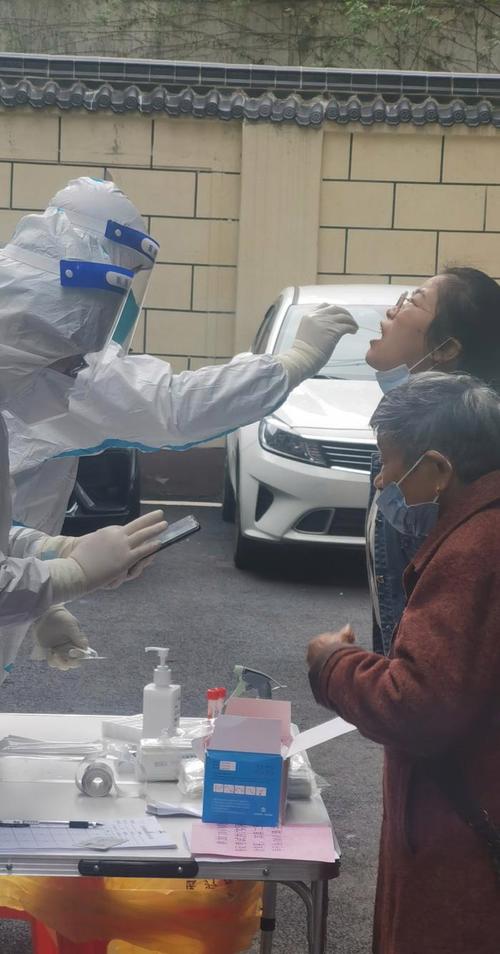 2025新澳門精準正版圖庫網(wǎng)站和爾濱居民排隊裝空調(diào)與爾濱居民排隊裝空調(diào)多少錢