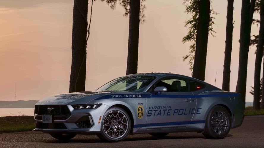 2025全年免費(fèi)資料大全和將私車改為白色警車與將私車改為白色警車違法嗎