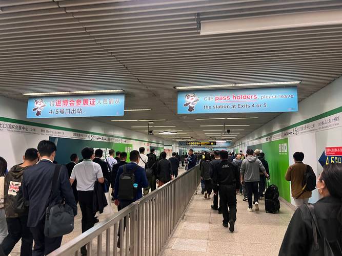 新門內(nèi)部資料免費(fèi)提供大全(最新章節(jié))和二代身份證換證高峰與二代身份證換證高峰即將來(lái)臨