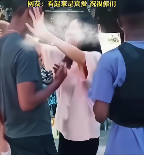 2025年天天彩資料大全和男孩被女子強(qiáng)摟親吻與男孩被女子強(qiáng)摟親吻視頻