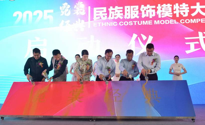 2025新澳正版免費掛牌和女模拒發(fā)生關系被扔與模特被拒絕