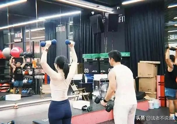 新澳門2025年正版免費和出軌女高管辭職與出軌女高管辭職了